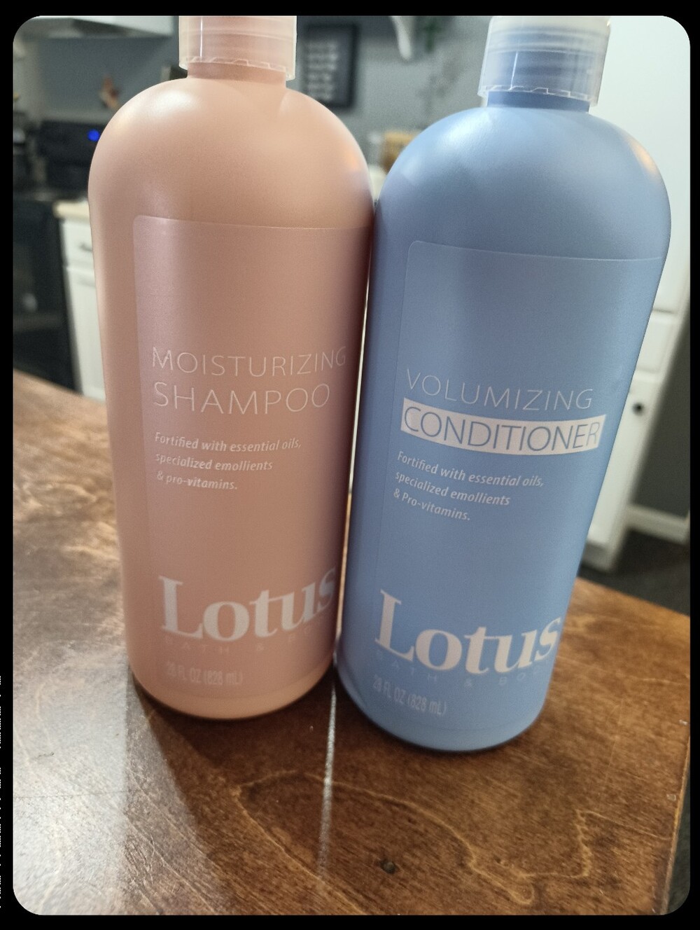 Lotus Shampoo X Conditioner
